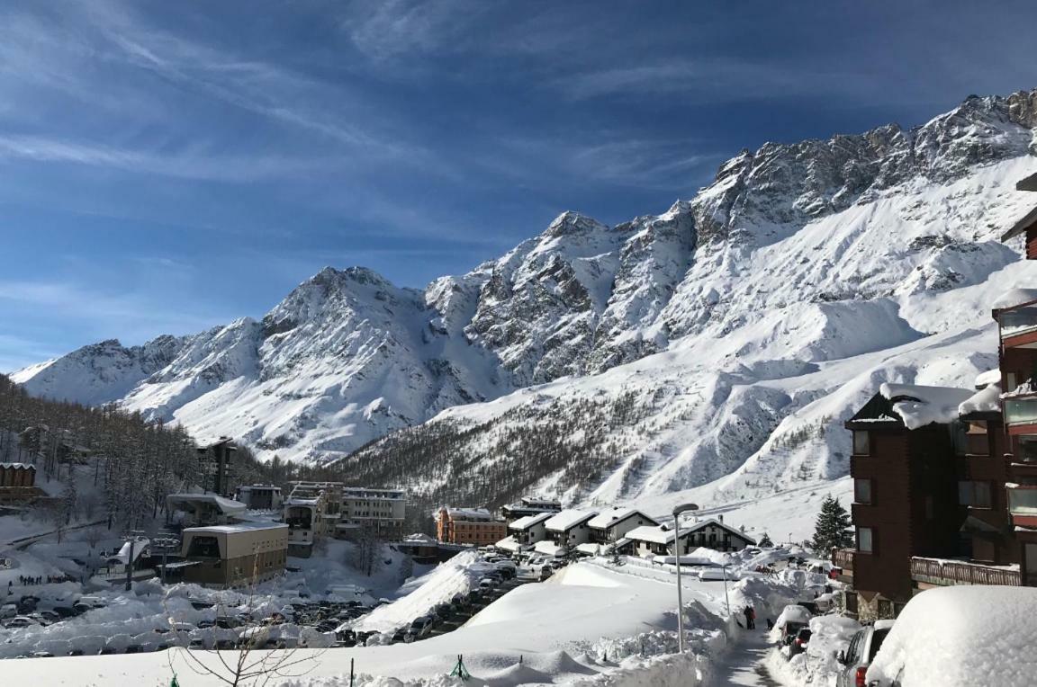 Giomein - Flat In Cervinia 50M From Slopes And City Centre Apartment Breuil-Cervinia Bagian luar foto